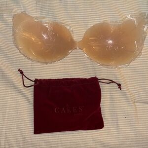Cakes Body Adhesive Cleavage Bra